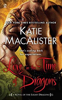 A Novel of the Light Dragons - Love in the Time of Dragons