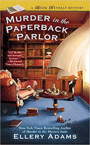 Murder in the Paperback Parlor (A Book Retreat Mystery)